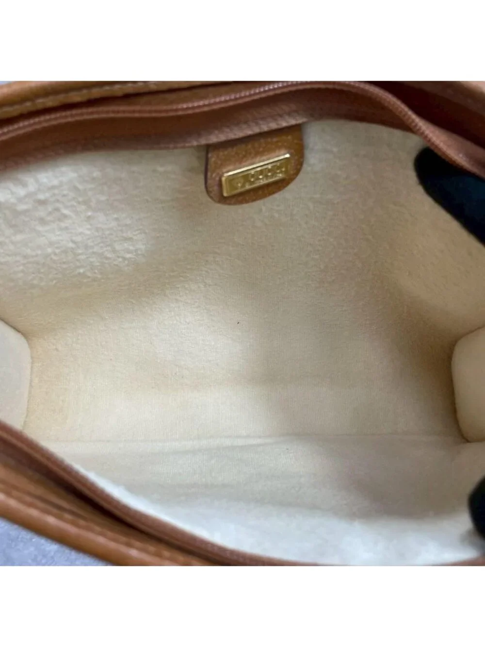 Gucci GG Clutch Beige Brown Leather Logo